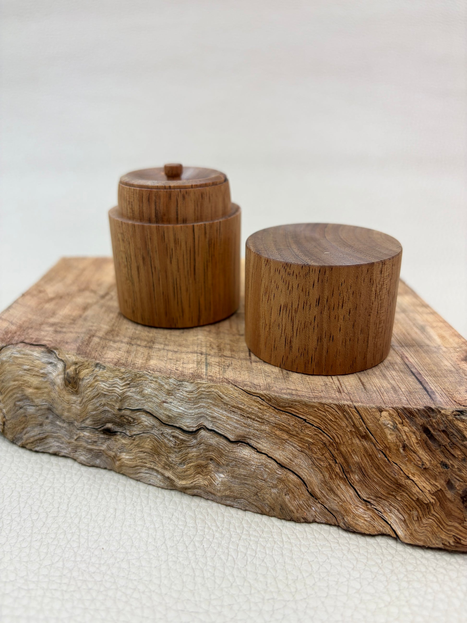 中蓋付き茶器　01
