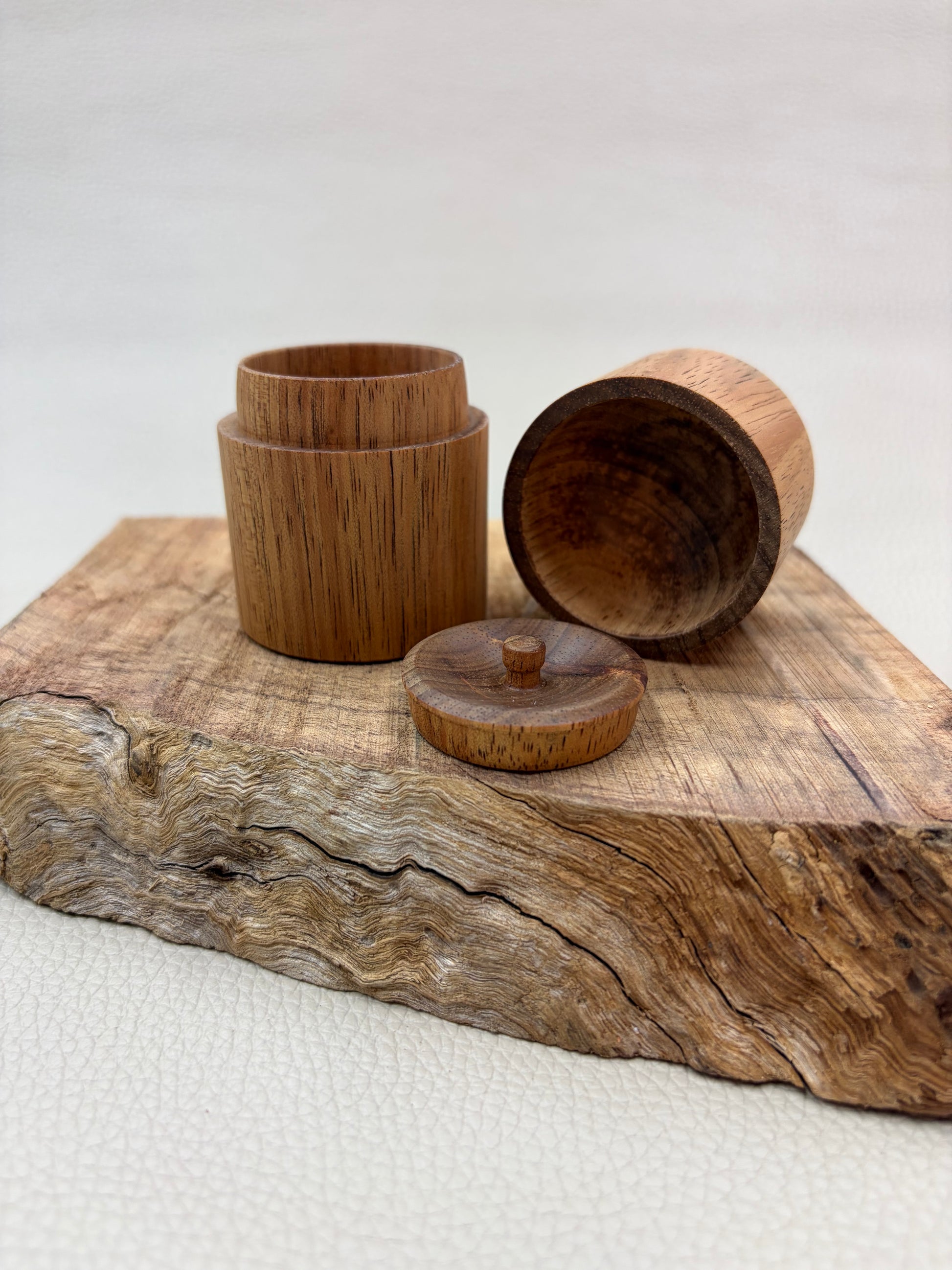 中蓋付き茶器　01