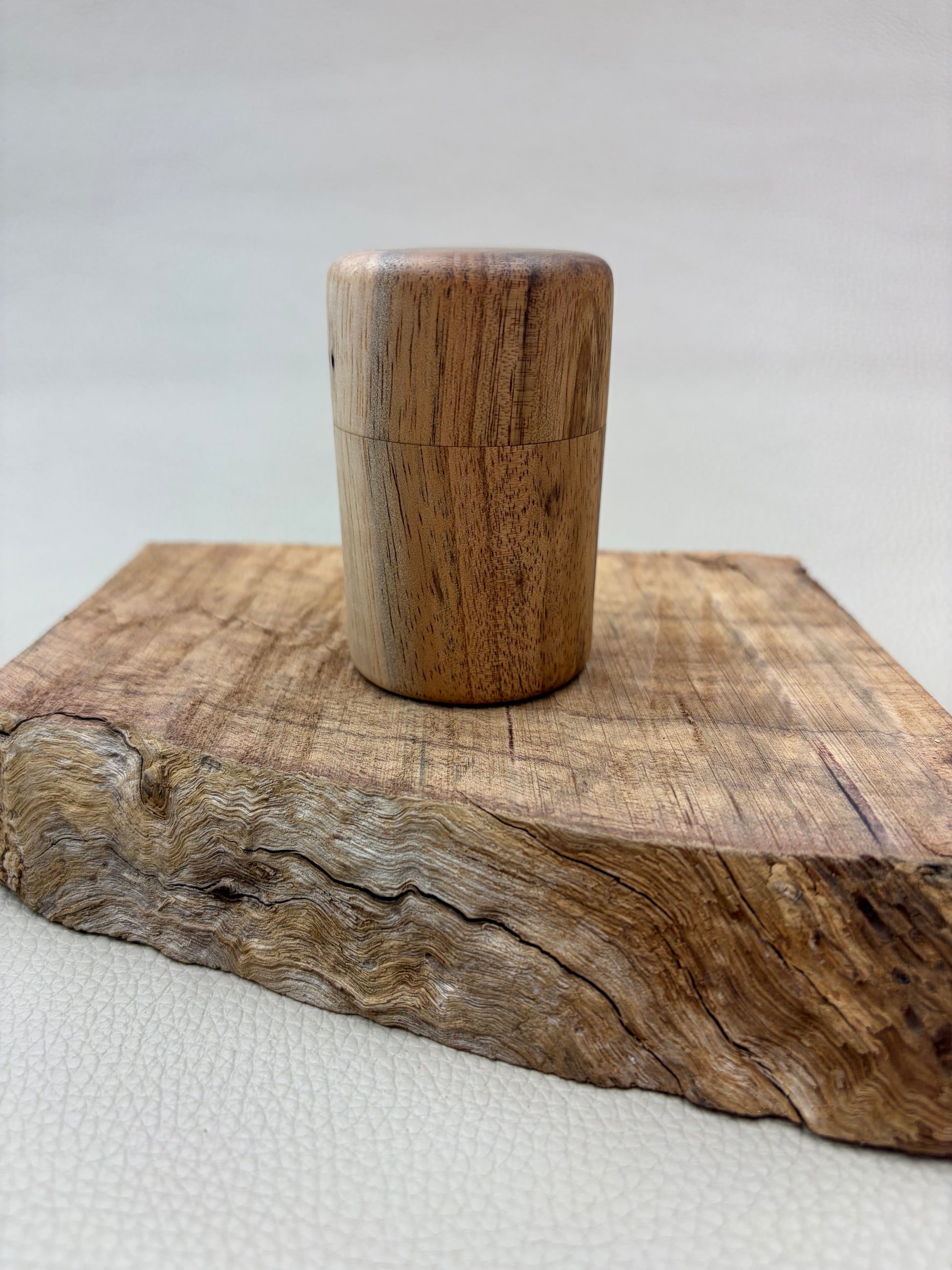 中蓋付き茶器　02