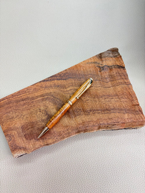Koa pen with gold 01