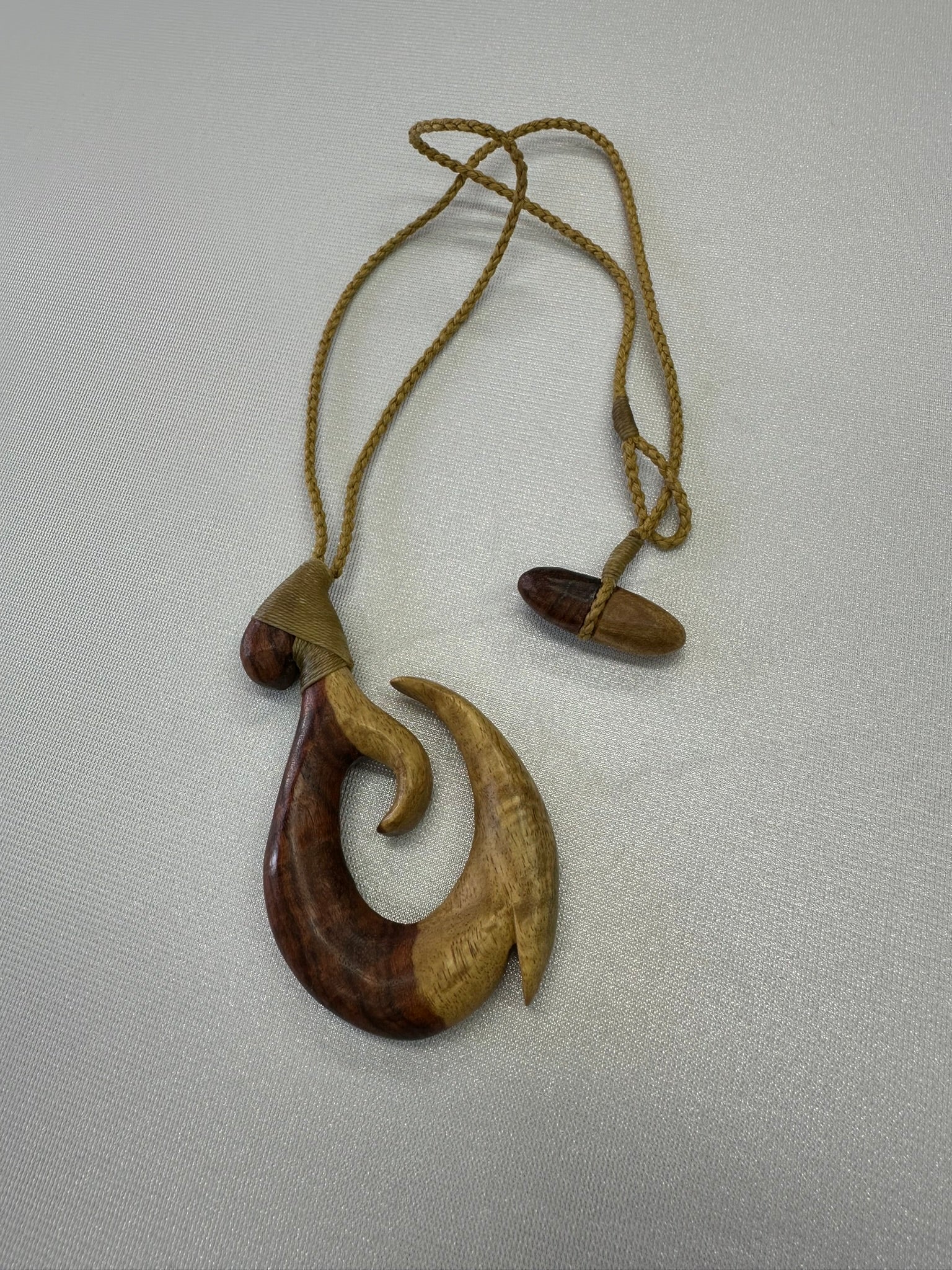 フィッシュフックネックレス大