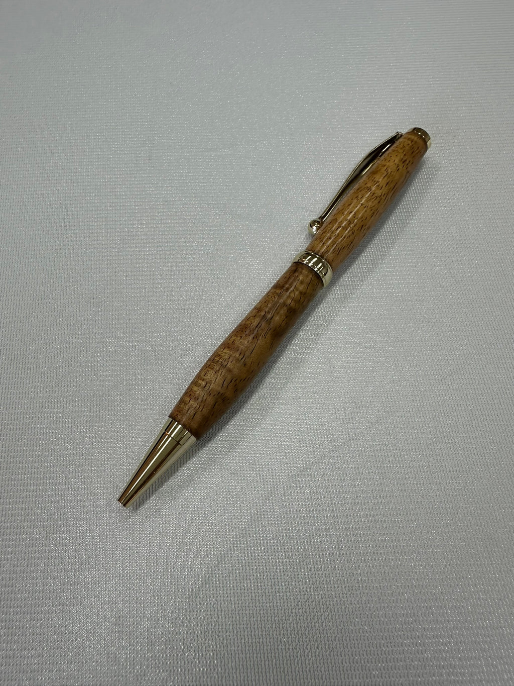 Koa pen with gold①