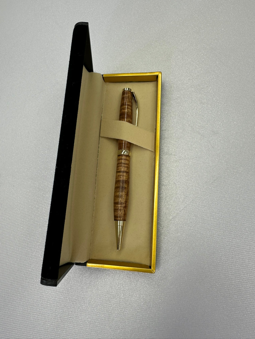 Koa pen with gold①