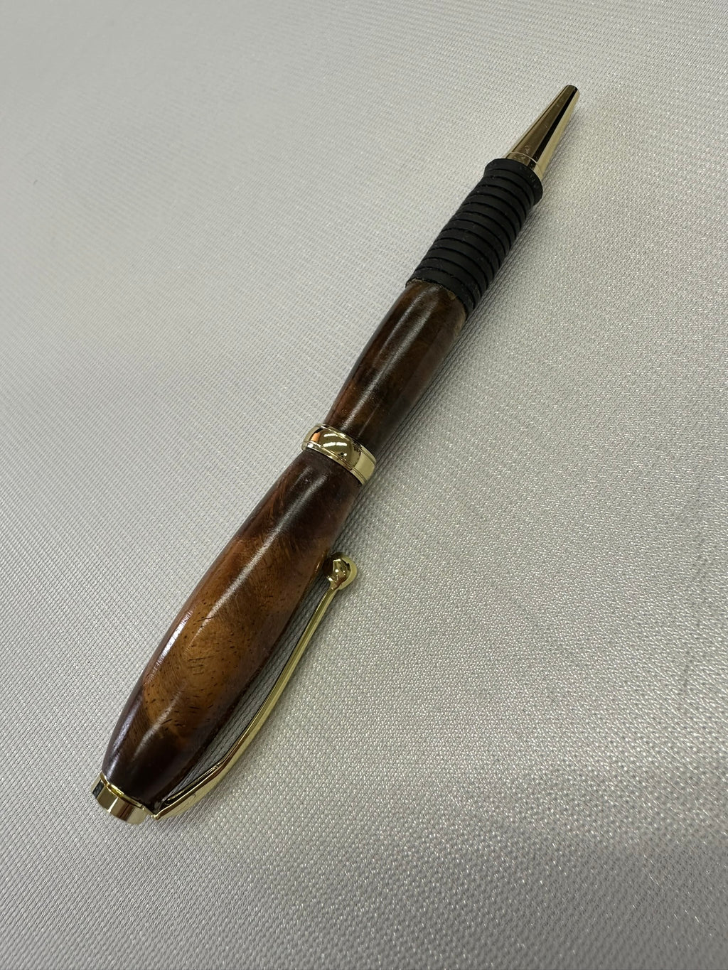 Koa pen with gold②