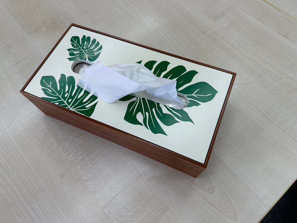 ティッシュボックス