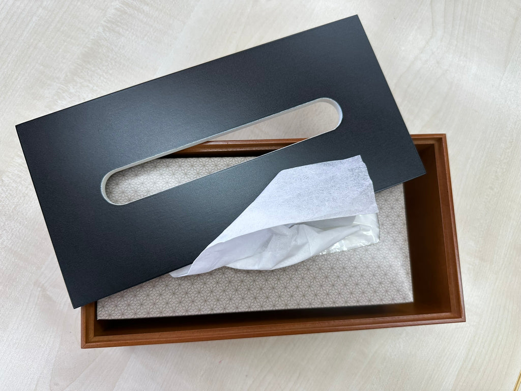 ティッシュボックス