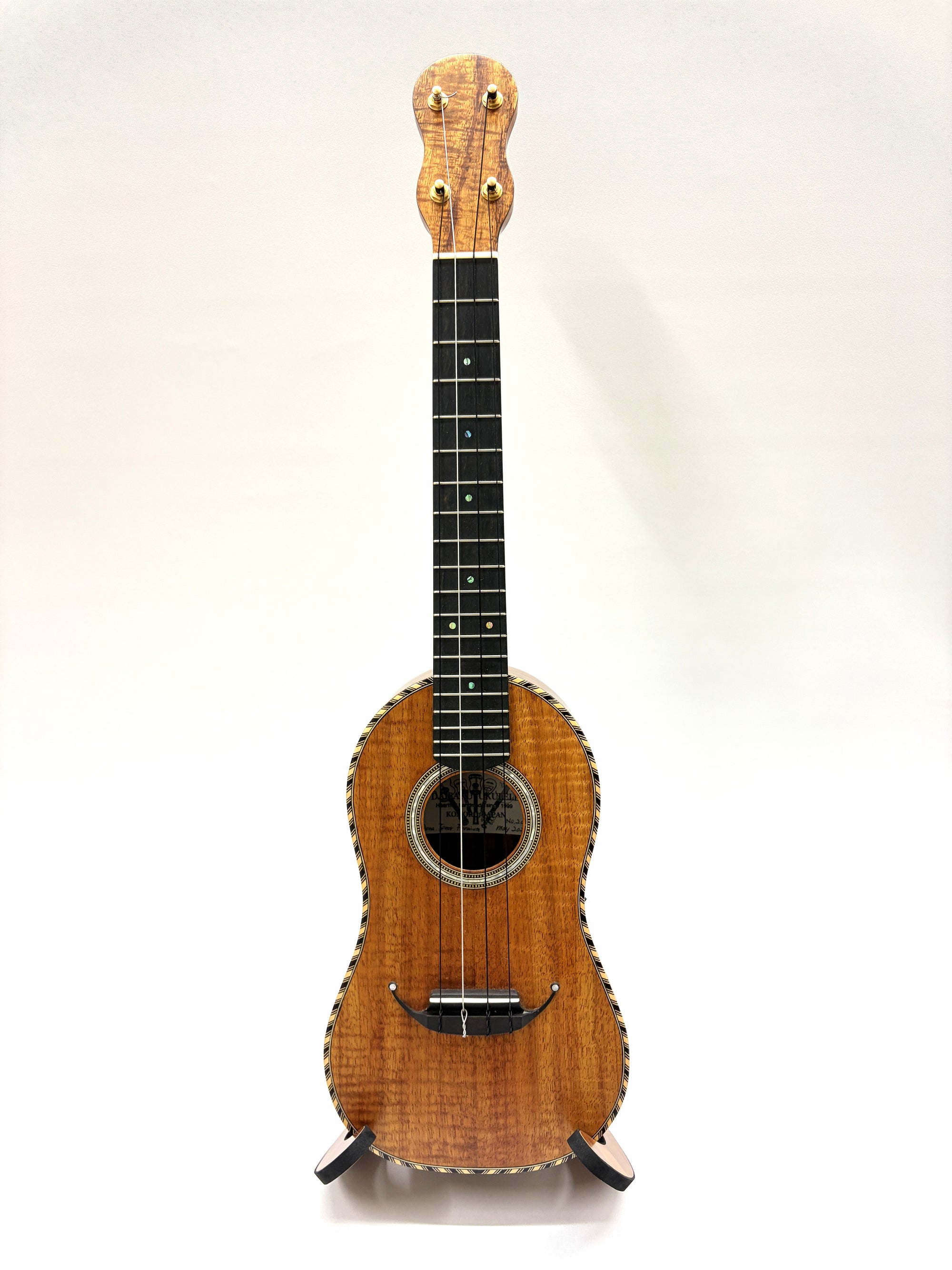 【DAISAKU GUITARS】 Renaissance Tenor Premium/Bowlback