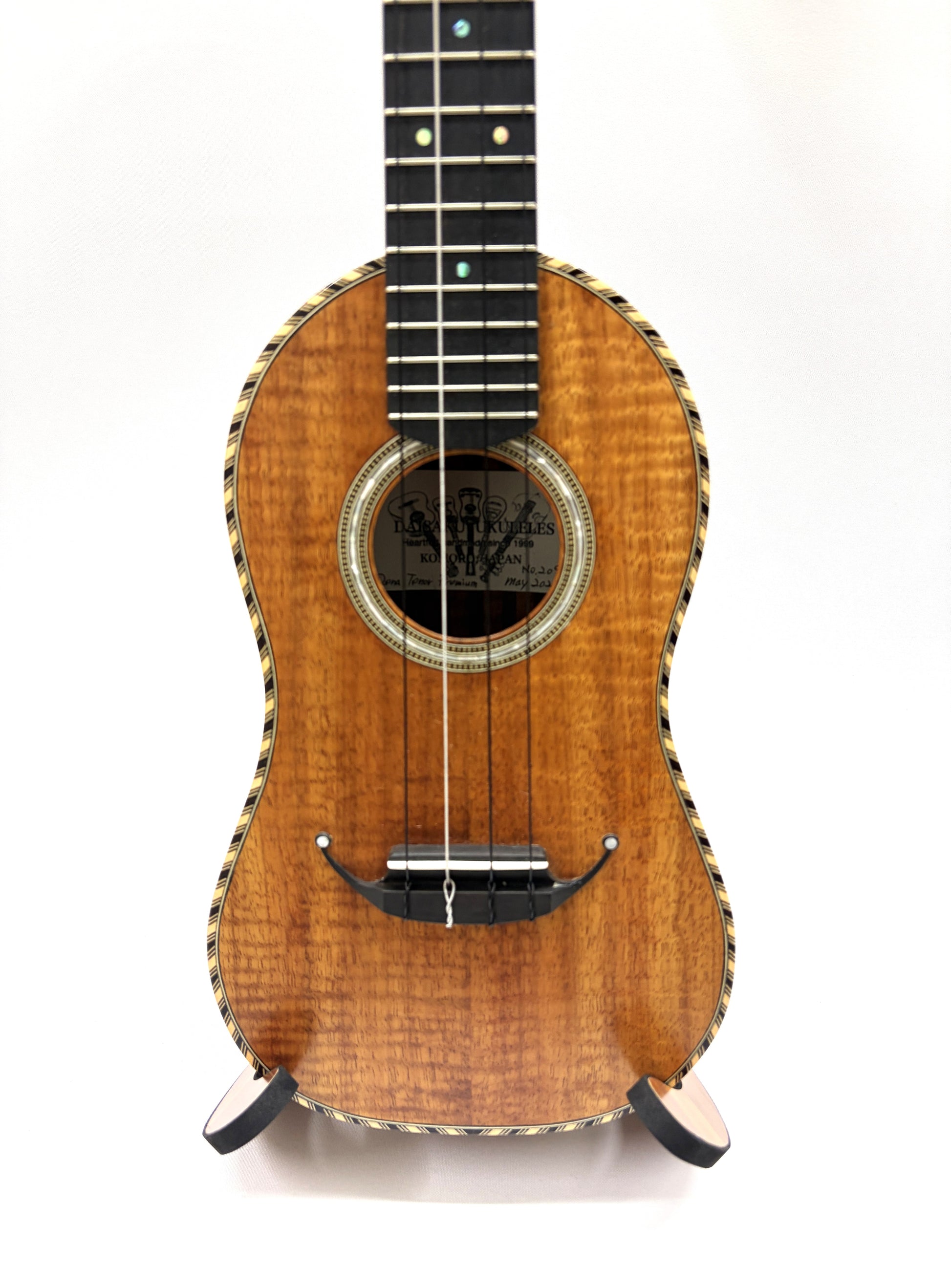 【DAISAKU GUITARS】 Renaissance Tenor Premium/Bowlback