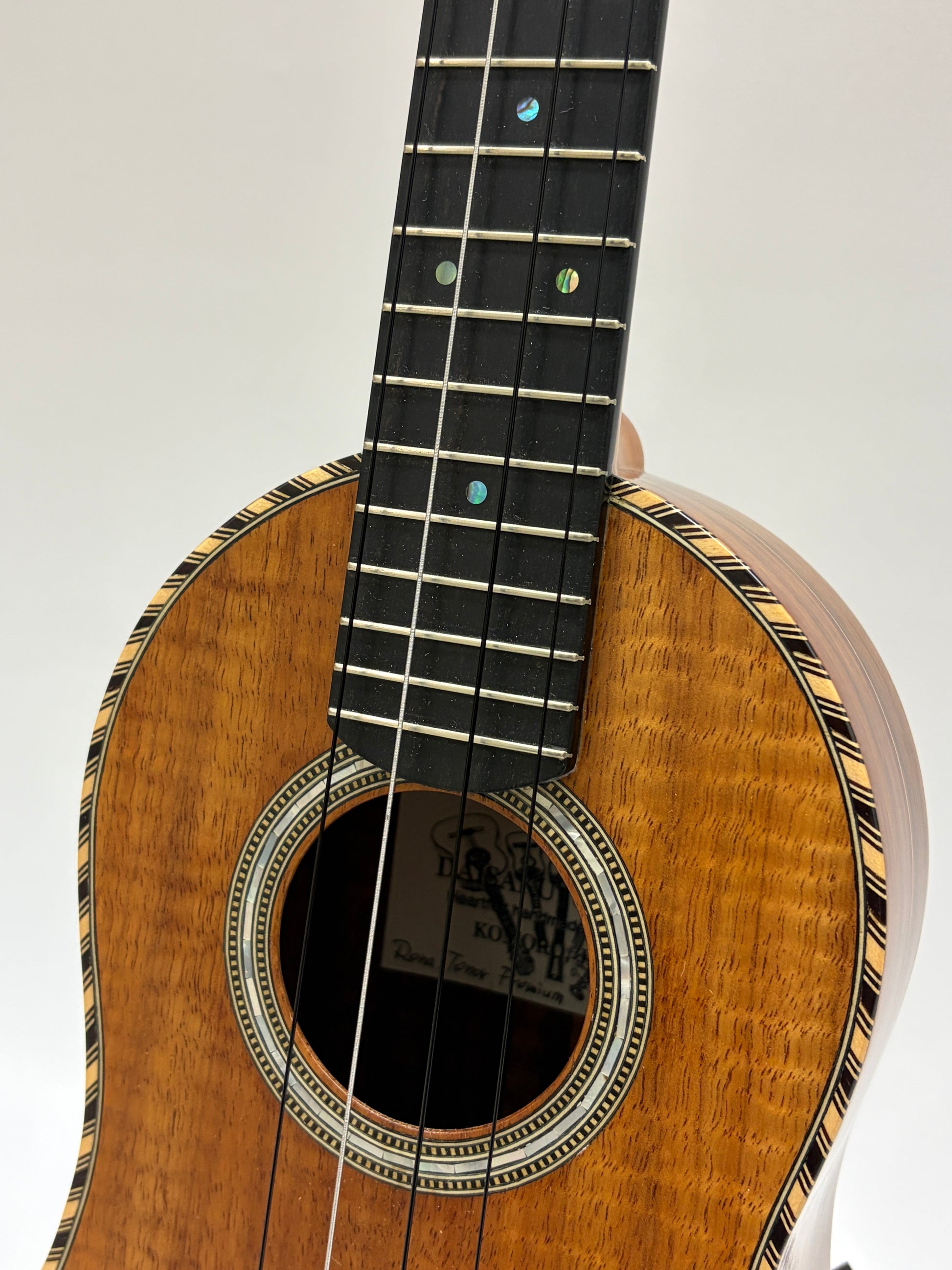 【DAISAKU GUITARS】 Renaissance Tenor Premium/Bowlback