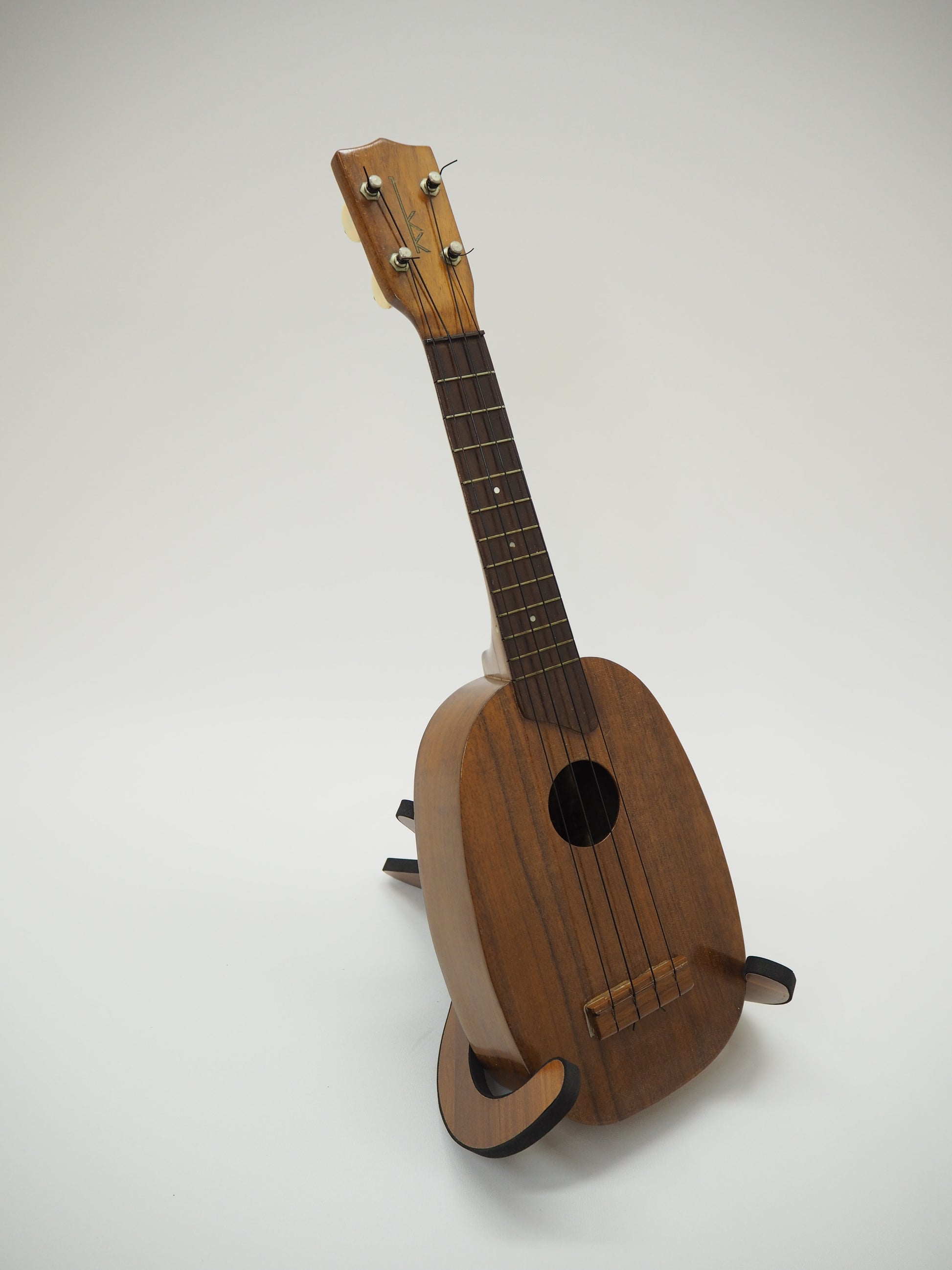 【Kamaka】ゴールドラベル  パイナップル